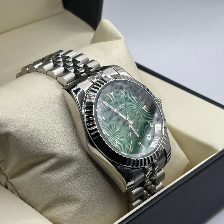 Seiko Arabic Dial Verte
