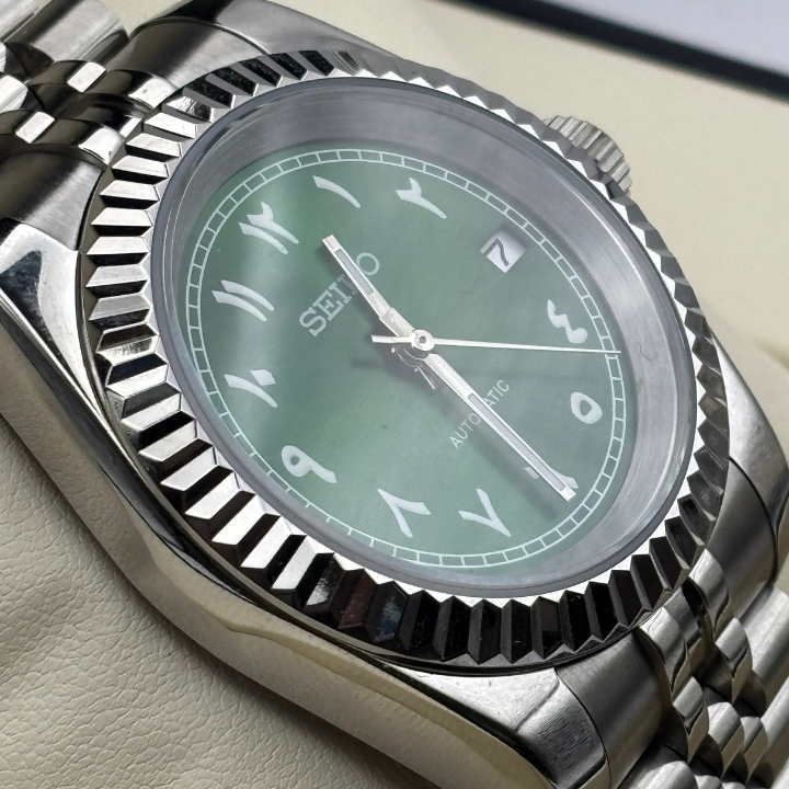 Seiko Arabic Dial Verte avec date